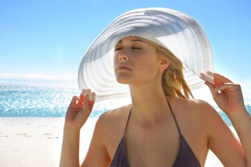 “Lộ diện” kiểu tóc xoăn Bloom đi đầu xu hướng hiện nay