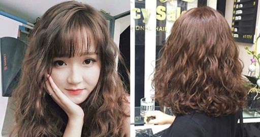 Khuôn mặt nào phù hợp với tóc gợn sóng nhỏ?
